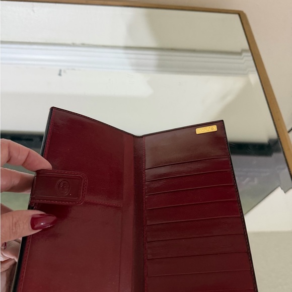 Gucci Black and Red Leather Key & Card Holder - Picture 8 of 8